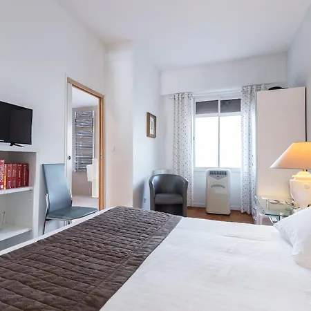 Maison D'hotes Anthinea Guest house Nice